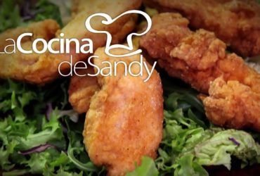 Pollo rebozado y crujiente al estilo americano KFC - Pollo frito Kentucky - Recetas con pollo