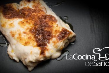 Canelones o Crepes de Pollo con Salsa Blanca o Bechamel