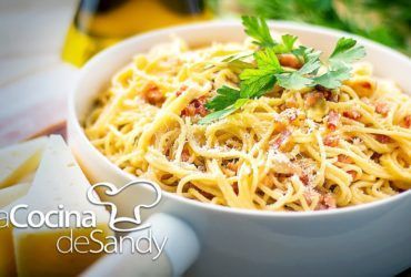 Espaguetis a la Carbonara Receta de Pasta Fácil