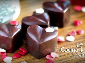 Bombones de chocolate licor y cerezas para dia de San Valentin